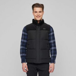 M Lynge, vest